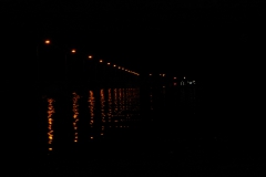 Der Kanal bei Nacht.