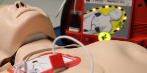 Unterweisung Defibrillator